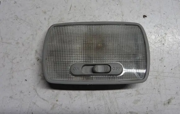 Honda CR-V Front door interior light 