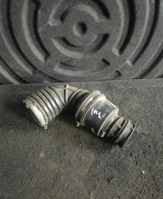 Opel Insignia A Turbo air intake inlet pipe/hose 22945619