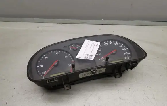 Volkswagen Golf IV Speedometer (instrument cluster) 1J0919860B