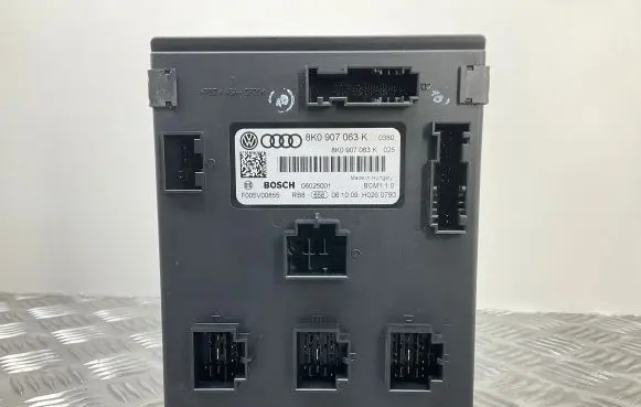 Audi A5 8T 8F Comfort/convenience module 8K0907063K