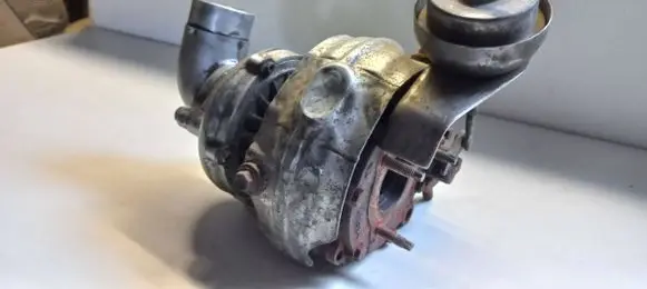 Toyota Corolla Verso AR10 Turbo 172010R022 1R13 08031300727