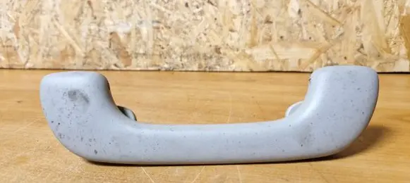 Renault Laguna III Front interior roof grab handle 739400001r