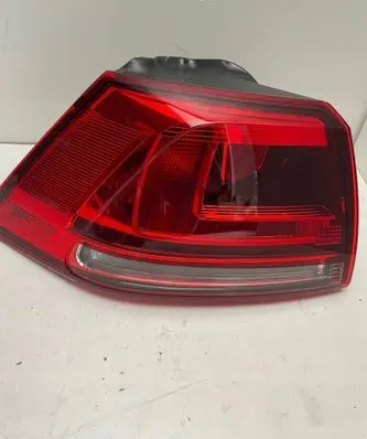 Volkswagen Golf VII Rear/tail lights 5G0945095P