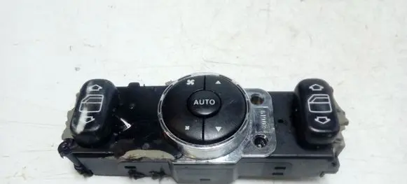 Mercedes-Benz ML W163 Electric window control switch A1638200326