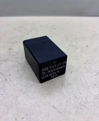 Mercedes-Benz E W124 Other relay 05895410 0025456505