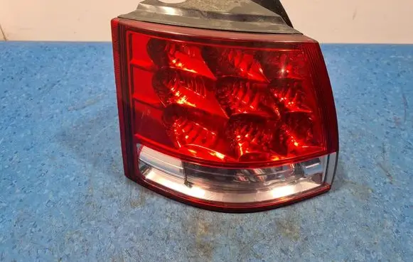 Citroen C-Crosser Rear/tail lights 220-87813