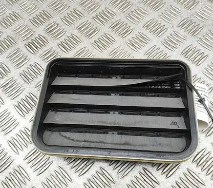 Porsche Taycan 9J1 Quarter panel pressure vent 7PP819181A