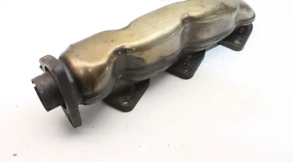 Volkswagen Touareg I Exhaust manifold 059253033L
