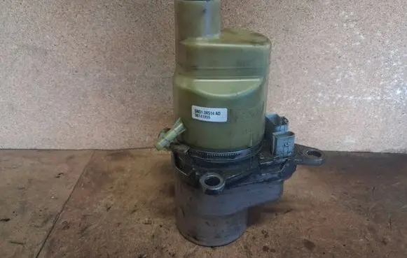 Volvo V50 Power steering pump 5N513K514AD 30741955