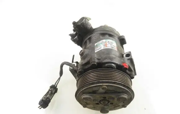 Opel Combo C Air conditioning (A/C) compressor (pump) 13197538
