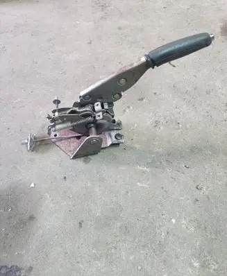Peugeot 407 Handbrake/parking brake lever assembly 9654841677