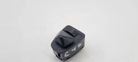 Wing mirror switch