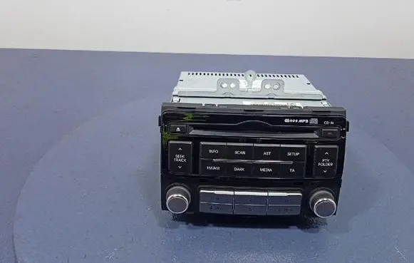 Hyundai i20 (GB IB) Radio/CD/DVD/GPS head unit 96121-1J250BLH