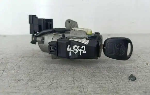 Toyota Corolla E120 E130 Ignition lock 4500020024