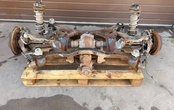 Subaru Legacy Rear axle beam