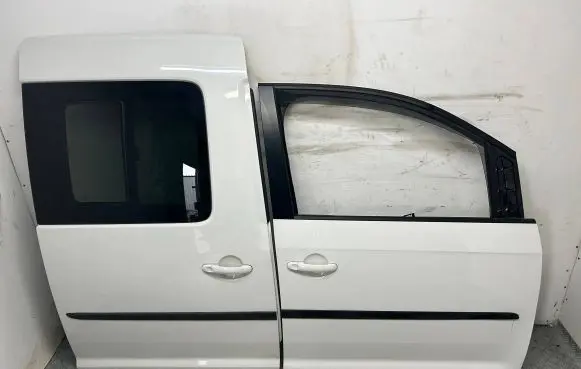 Volkswagen Caddy Front door