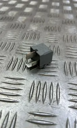 Mercedes-Benz C W204 Other relay A0025428719