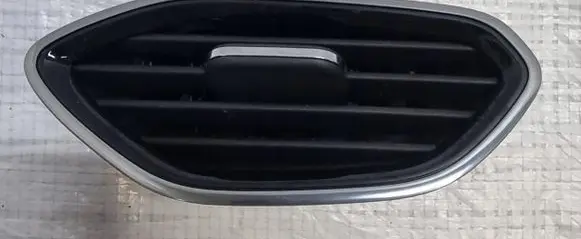 Dashboard side air vent grill/cover trim