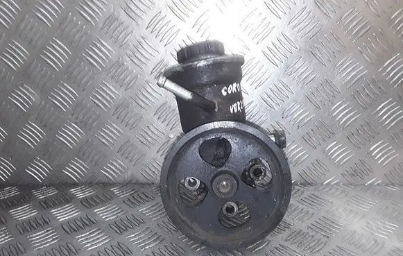 Toyota Corolla Verso E121 Power steering pump