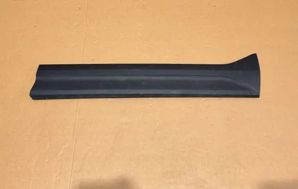 Volvo XC40 Front door trim (molding) 31448317 31448337