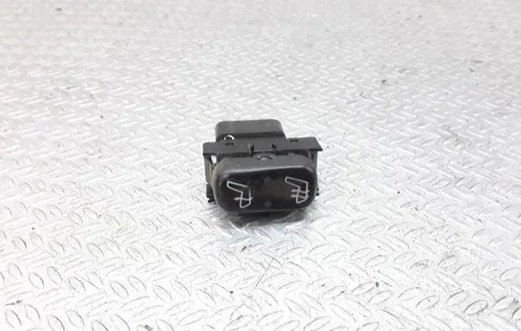 Mercedes-Benz ML W163 Seat heating switch 1638200210