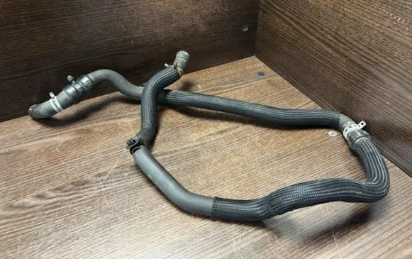 Renault Trafic III (X82) Engine coolant pipe/hose 924106084R 924106155R