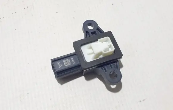 Hyundai Ioniq 5 Airbag deployment crash/impact sensor 95930S1000