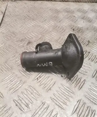 Volkswagen PASSAT B6 Engine coolant pipe/hose 03g121121d