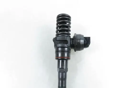 Audi A4 S4 B6 8E 8H Fuel injector 0414720214 038130073AR