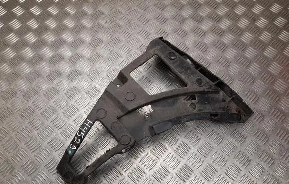 Front bumper mounting bracket