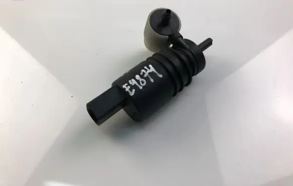 Mitsubishi Colt Windscreen/windshield washer pump 002005