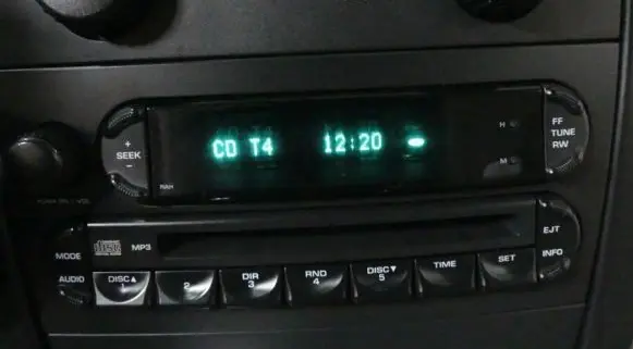 Chrysler Pacifica Radio/CD/DVD/GPS head unit P05094564AC IMPRK1225852