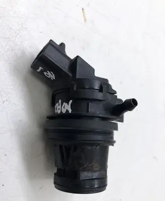 Mazda 3 III Windscreen/windshield washer pump 8603109190