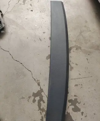 Volkswagen T-Roc Tailgate trim 