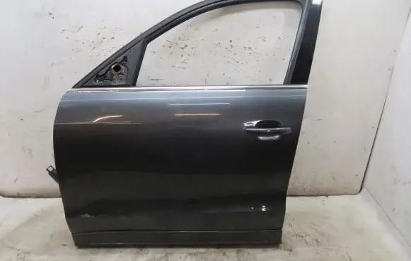 Audi Q5 SQ5 Front door KRIS235789