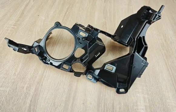 BMW 4 G22 G23 G24 G26 Timing belt guard (cover) 51477489861