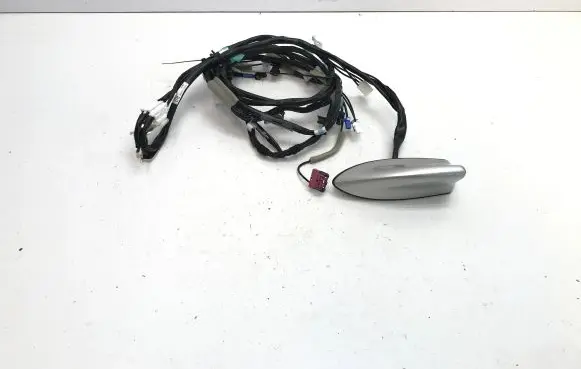 Toyota bZ4X Aerial GPS antenna 8610142R00 8610142Q70