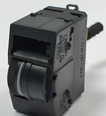 Audi TT Mk1 Headlight level height control switch 8L0919093A