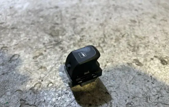 Audi A1 Electric window control switch 4G0959855 156402S