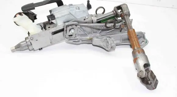 Ford Kuga II Steering rack mechanical part CV613C529BB
