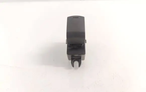 Subaru Outback Electric window control switch 9Z15Z