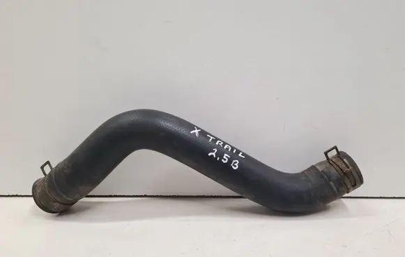 Nissan X-Trail T30 Engine coolant pipe/hose