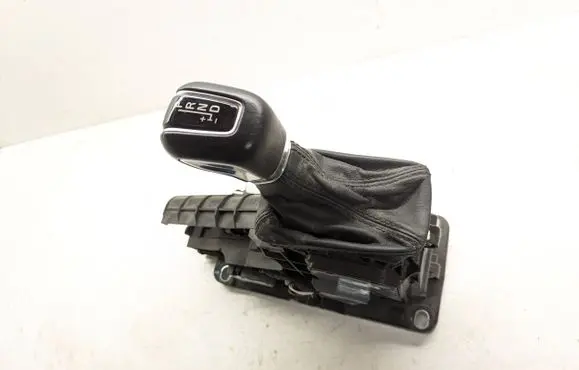Volvo S90, V90 Gear shifter/selector 32240020