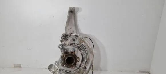 BMW 5 G30 G31 Front wheel hub spindle knuckle 6884384 6871191