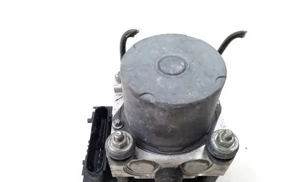 Nissan Primera ABS Pump 