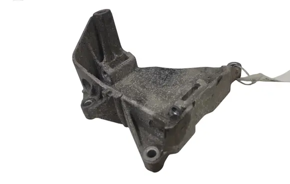 Volkswagen Touareg I Generator/alternator bracket 070903143C