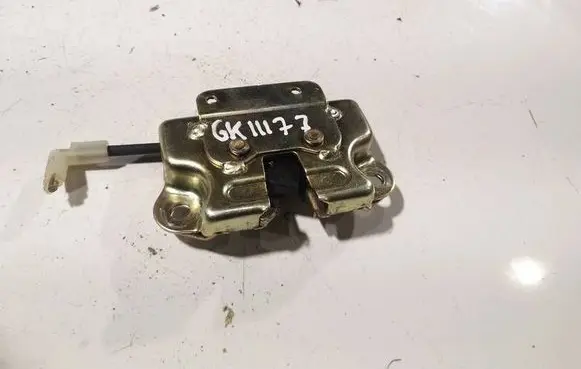 KIA Sorento Seat back rest lock catch 