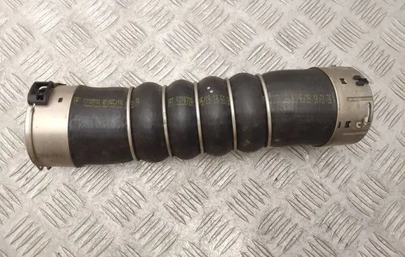 BMW X3 G01 Intercooler hose/pipe 8580077 858007701