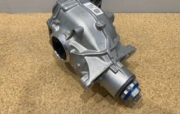 BMW X4 G02 Rear differential 8686219