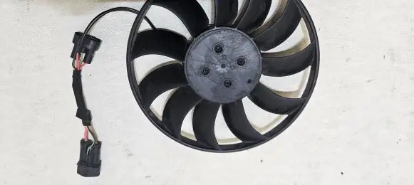 Volkswagen Tiguan Allspace Electric radiator cooling fan HW01SW02